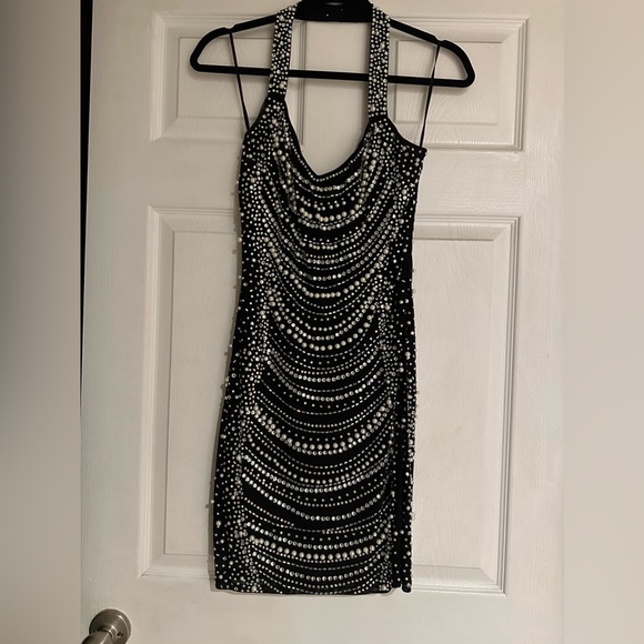 Short halter black beaded dress - Picture 2 of 6